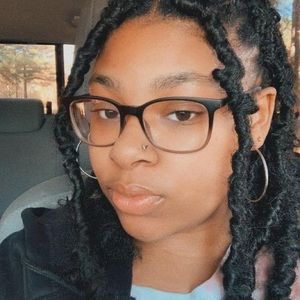 Meet your Posher, Imari